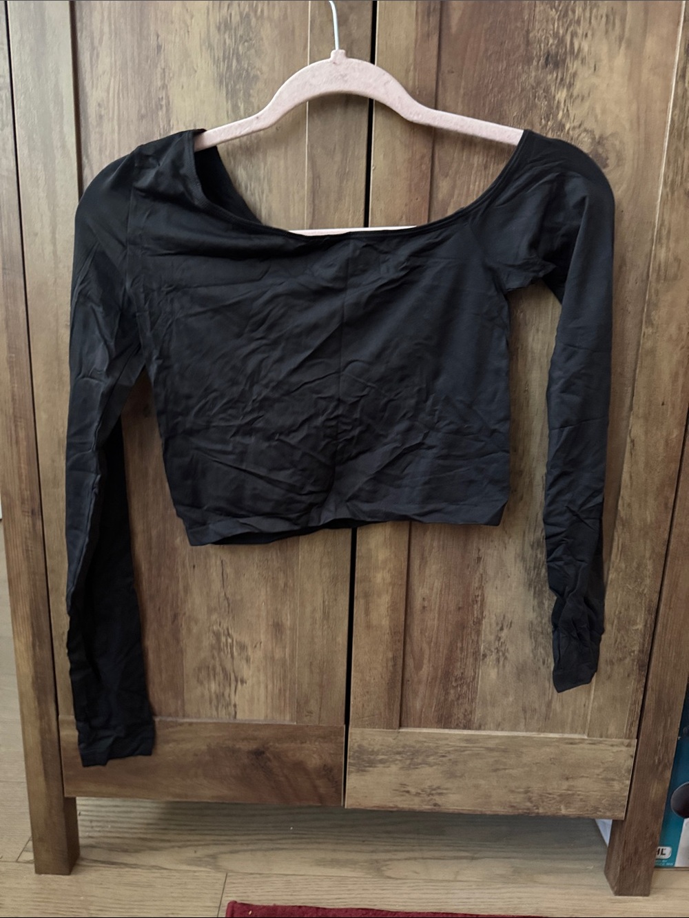 Alo Yoga Black Long-Sleeve Crop Top - Women / a line (scoop neck) stretchy